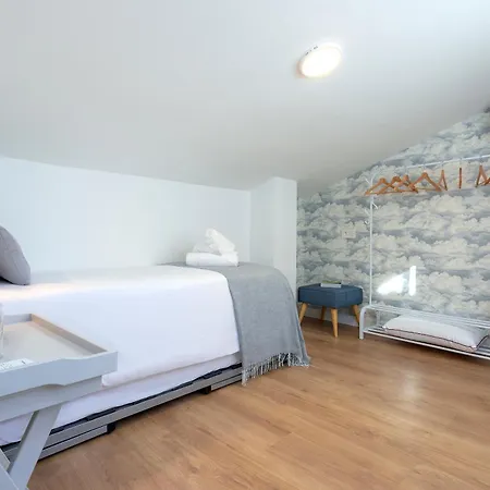 Atico Duplex Teatro Cervantes By Rent Me *